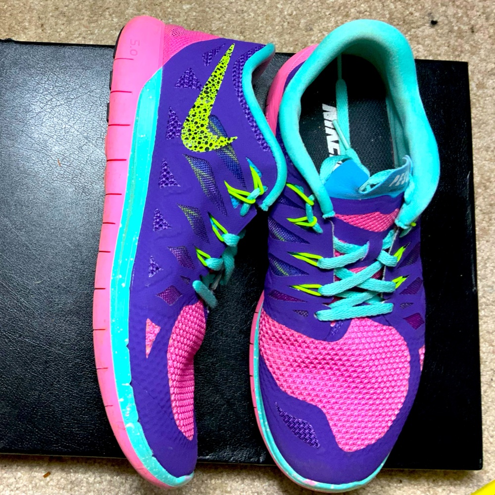 Nike ID Fly Knit Sneakers